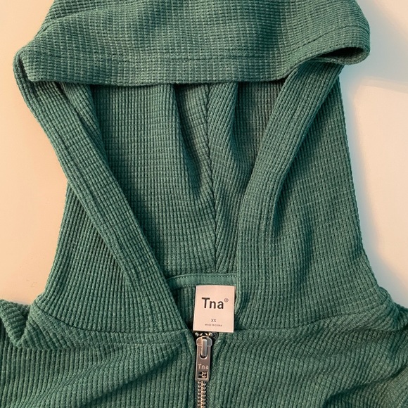 Aritzia Tna Waffle Zip Hoodie Green - Picture 7 of 8